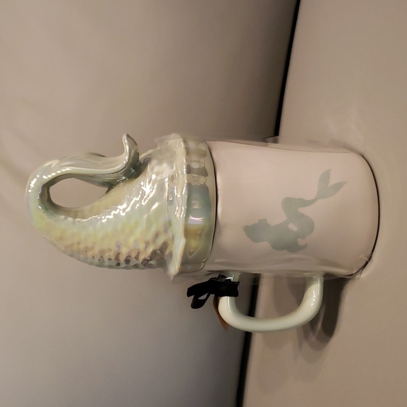 Rae Dunn “Little Mermaid" with Mermaid Tail lid Mug NWT - Picture 2 of 7